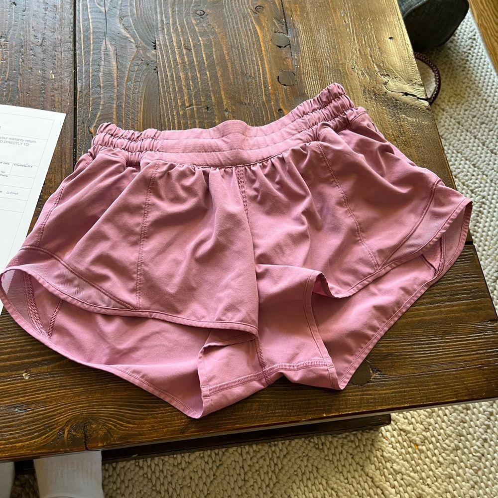 Lululemon 2.5” size 4 Hotty hot shorts low-rise color: dusty rose?